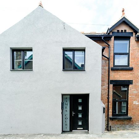 James Court Apartments By Staycay Llandudno Exterior photo